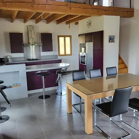 Belle 160 度假居 *